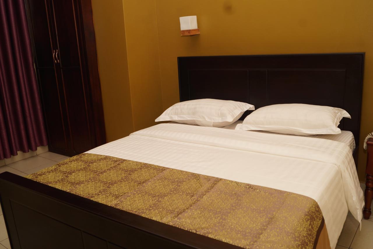 Diamonds Hotel 坎帕拉 外观 照片