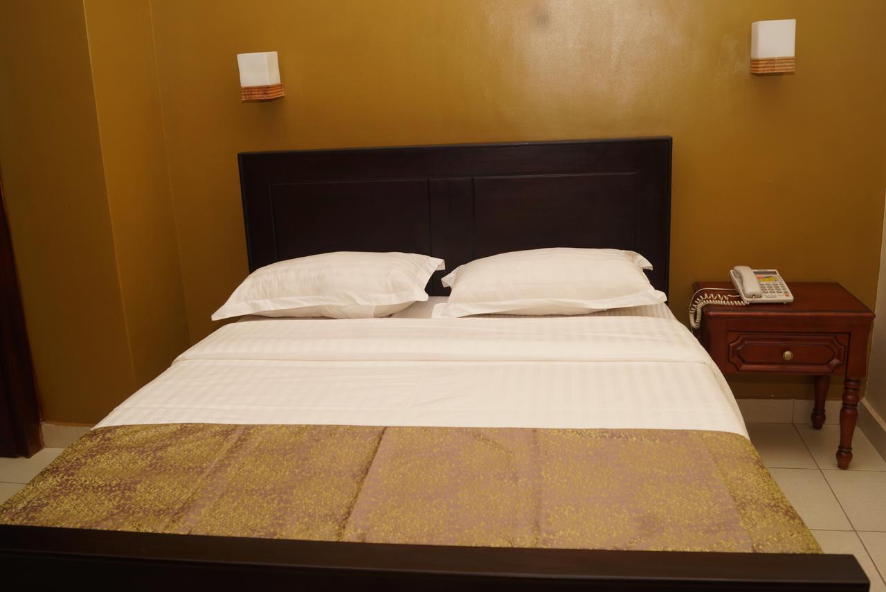 Diamonds Hotel 坎帕拉 外观 照片
